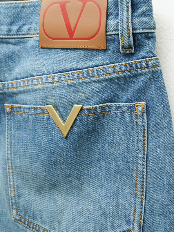 V-LOGO STRAIGHT-LEG JEANS